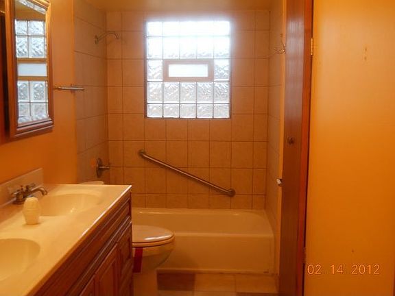 4th image of 14940 Wentworth Ave