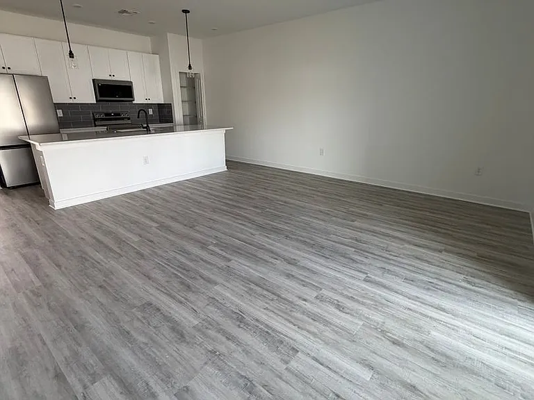 4619 27th St SW — Photo 5