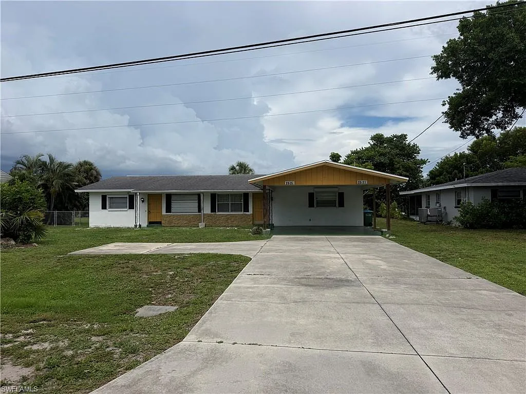 Cape Coral — Photo 1