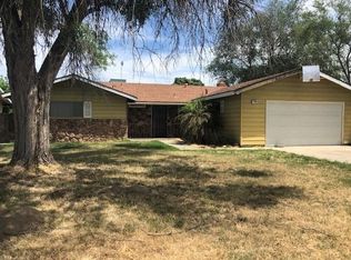11088 Beverly Dr, Hanford, CA 93230
