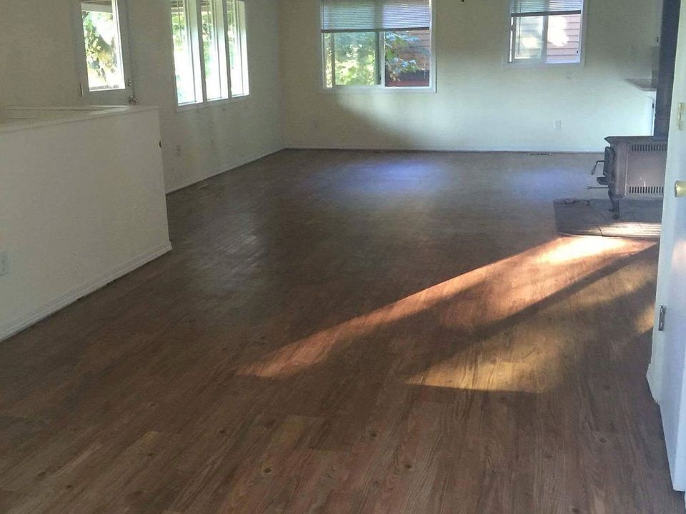 2nd image of 506 3rd Ave