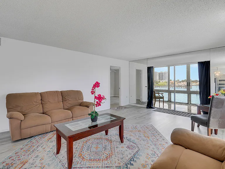 410 Wilma Cir #308 — Photo 27