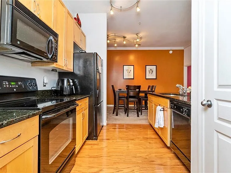 1400 Granby St #109 — Photo 2