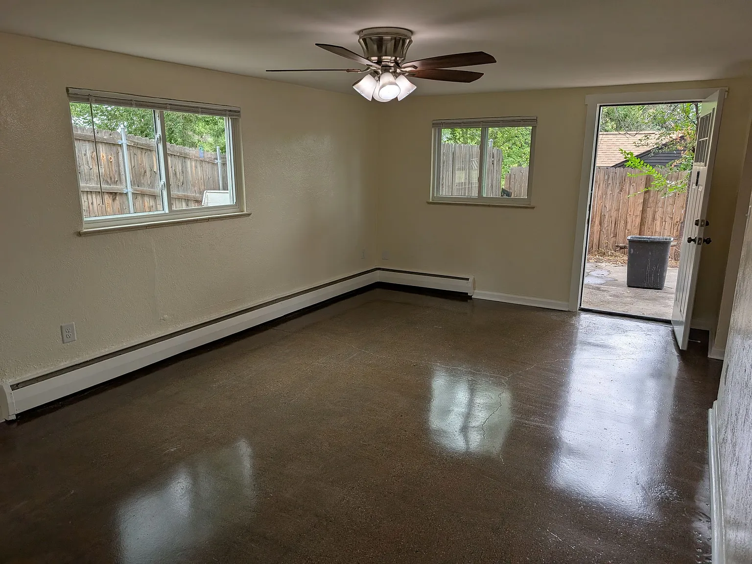 2 bed, 1196 sqft, $2,700 — Photo 2