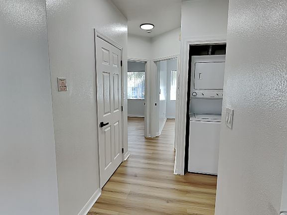 5th image of 515 Villa Del Sol Cir APT 204