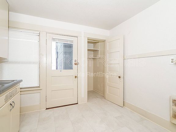 5th image of 1301-1311 S 6th Ave #11