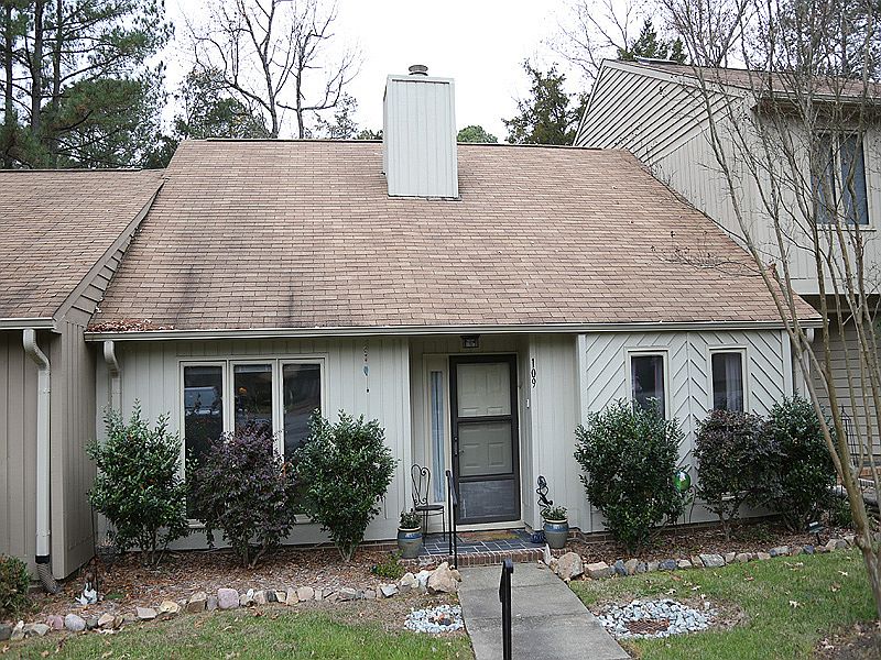 1st image of 109 Woodbridge Ln