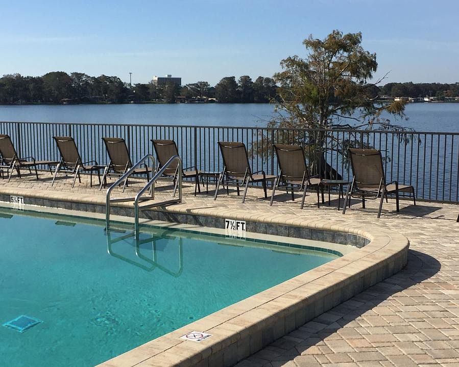pool overlooks lake killarney