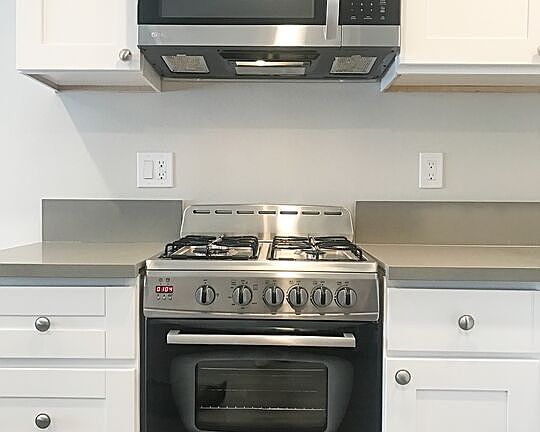 4th image of 451 Ivy St APT B