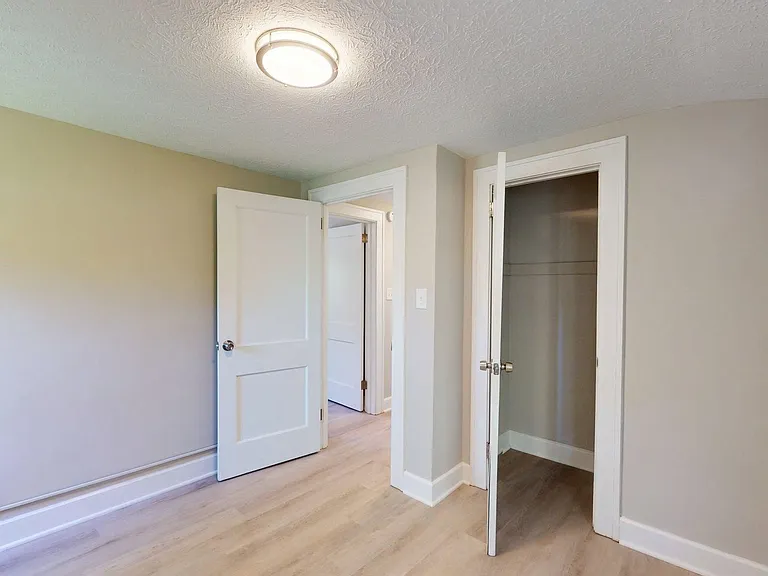 4528 Rainbow Rd — Photo 44