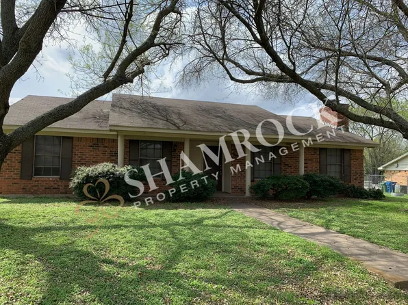 317 Texas Ave, Hewitt, TX 76643