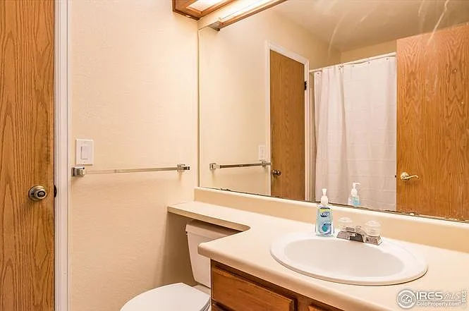 589 W Mulberry St — Photo 13