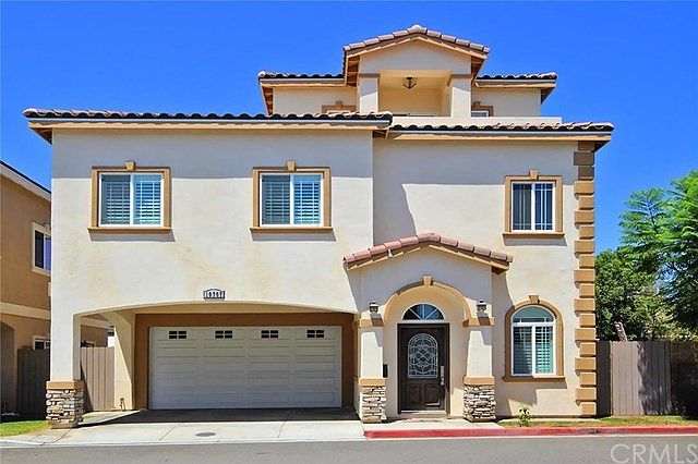 1st image of 10705 Lauren Cir