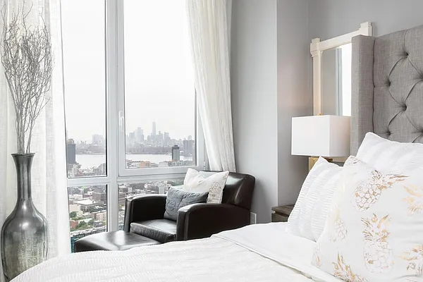 Rented by Stonehenge NYC LLC | media 5