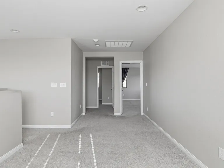 3158 Molinos Dr — Photo 30
