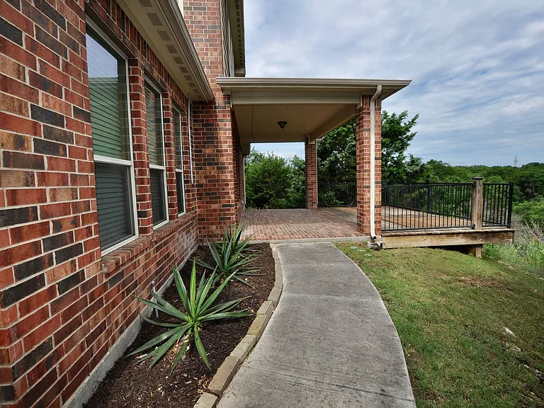 2529 Elk Hollow Ln — Photo 15