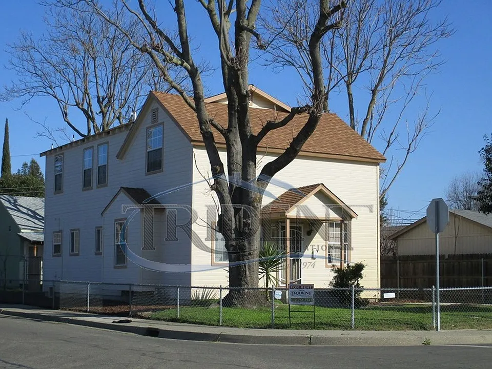 831 Louise Ave #830