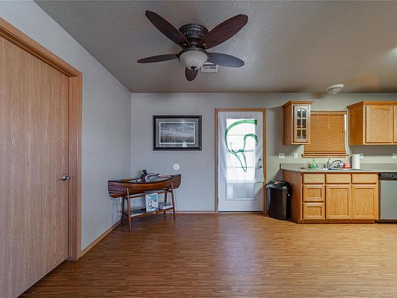 4th image of 360 Woodlawn Dr