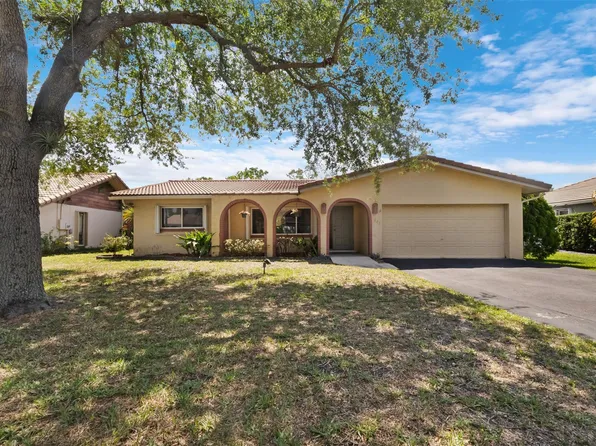 1922 NW 85th Drive, Coral Springs, FL 33071