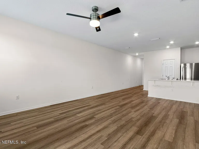 7810 Merchants Way — Photo 13