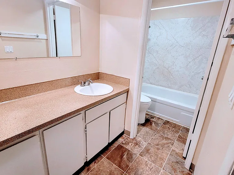23134 NE Halsey St #10 — Photo 20