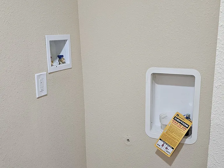 stackable washer and dryer hookup