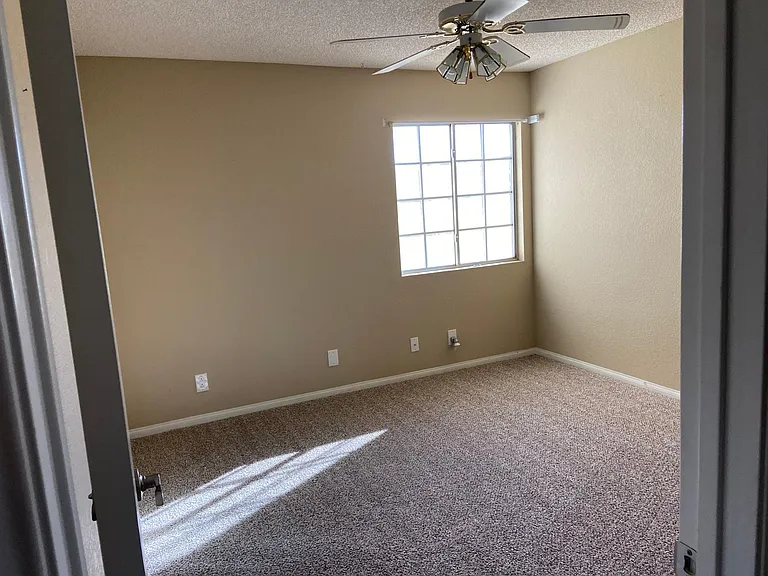 2605 Ashmoore Dr — Photo 17