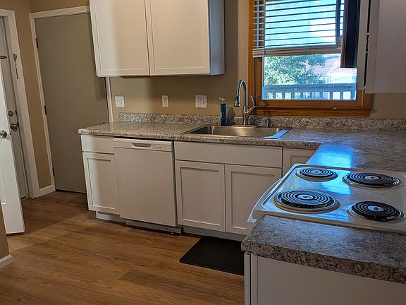4th image of 6767 Military Ave #6767