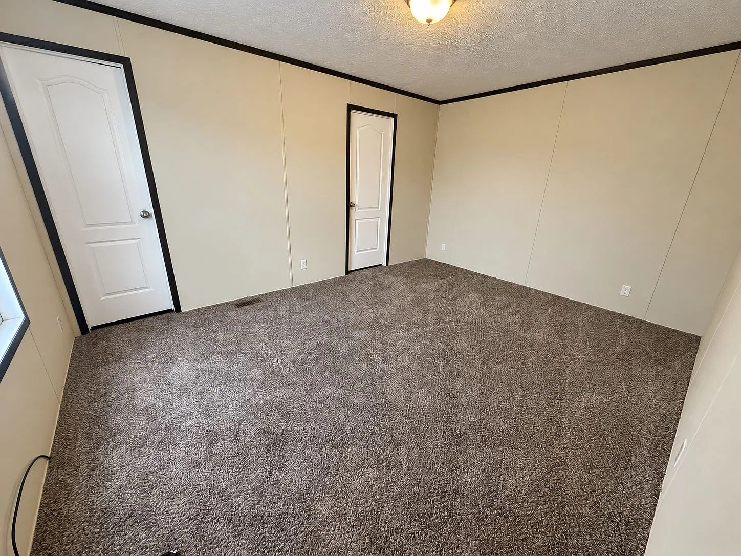 Open-Concept Floor Plan! — Photo 3