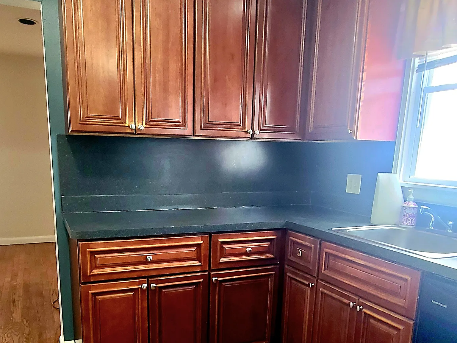 4 bed, 1.5 bath, 1221 sqft, $2,100 — Photo 4