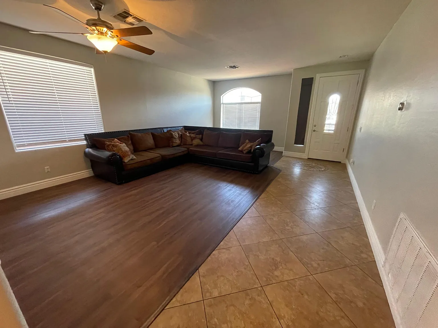 4 bed, 3114 sqft, $3,400 — Photo 3