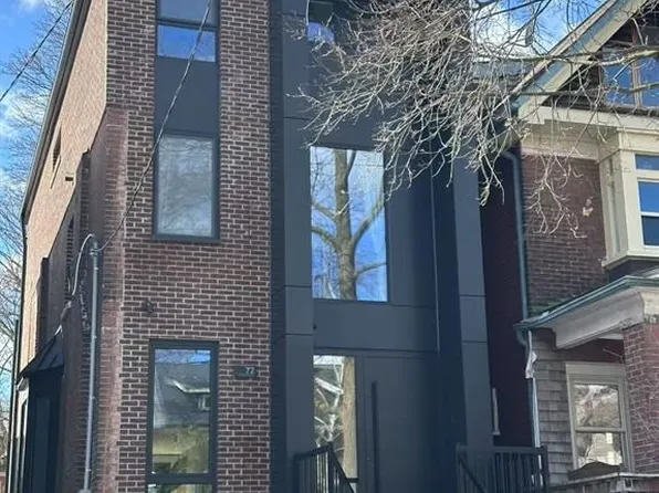 72 Chester Ave, Toronto, ON M4K 2Z9