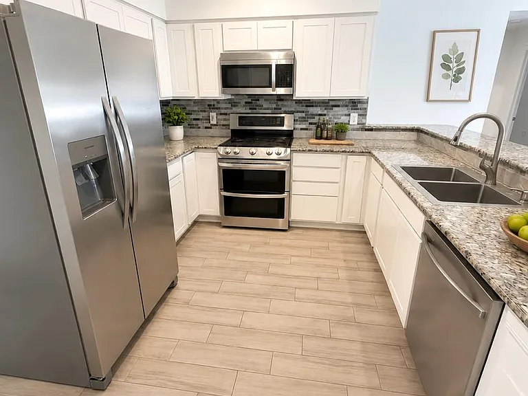 2170 Pilgrims Point Dr — Photo 4