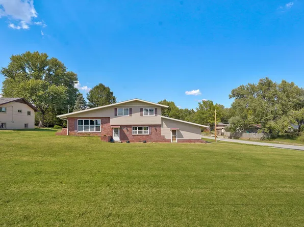 1757 E Mcclernon Street, Springfield, MO 65803