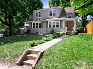 249 8th St #2, Providence, RI 02906