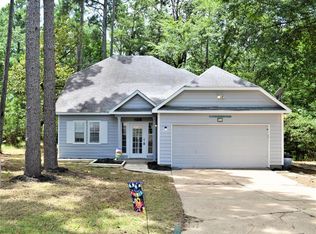 71 N Royale Greens Dr, Coldspring, TX 77331