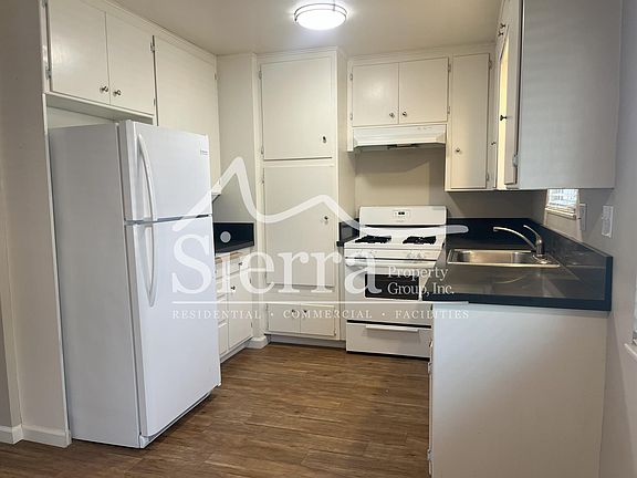 3rd image of 3711 San Remo Dr APT 10