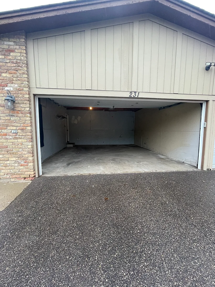 Building Photo - 231 Northdale Blvd NW #1