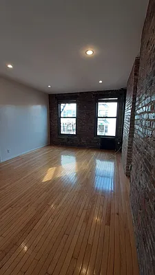 Rented by Owner | media 12