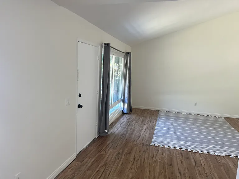 1811 E Grand Ave #86 — Photo 24