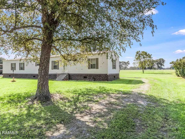 389 La Compagne St, Opelousas, LA 70570