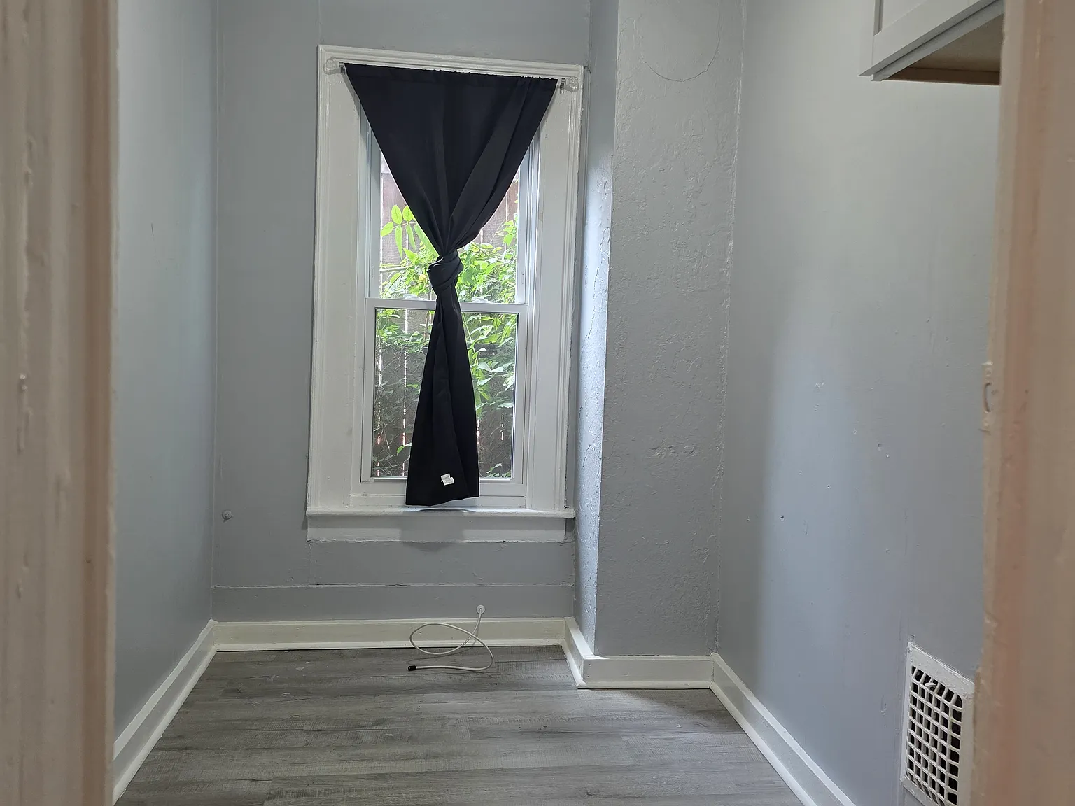 2 bed, $1,200 — Photo 4