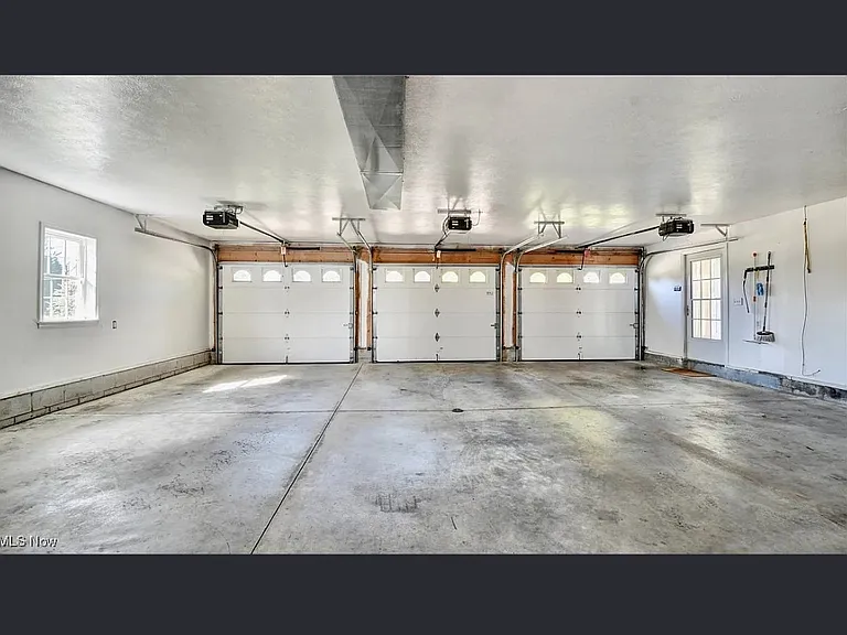 3433 Fredericksburg Rd — Photo 12