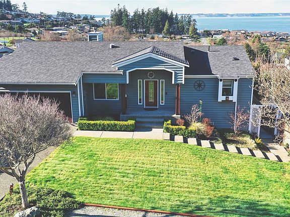 2nd image of 662 Gladstone Drive