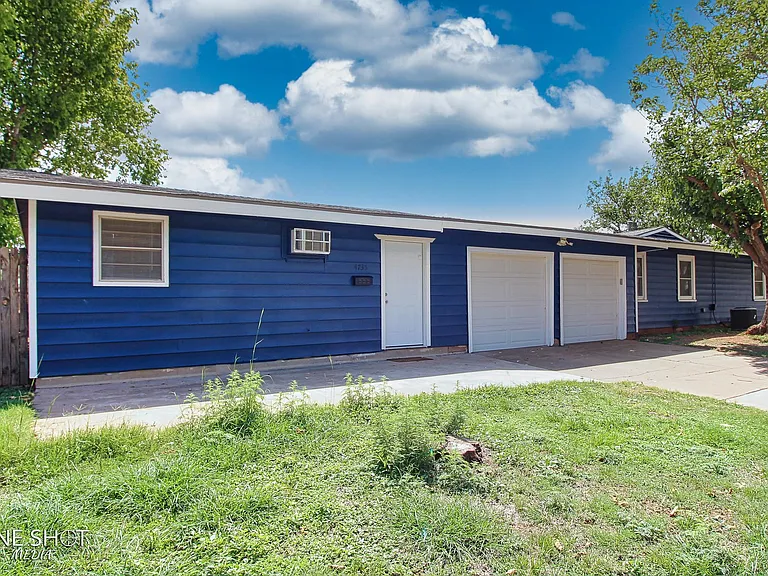 4735 Potomac Ave — Photo 12
