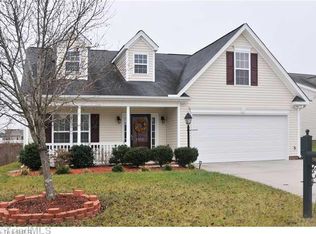 5852 Sunny Ridge Trl, Clemmons, NC 27012