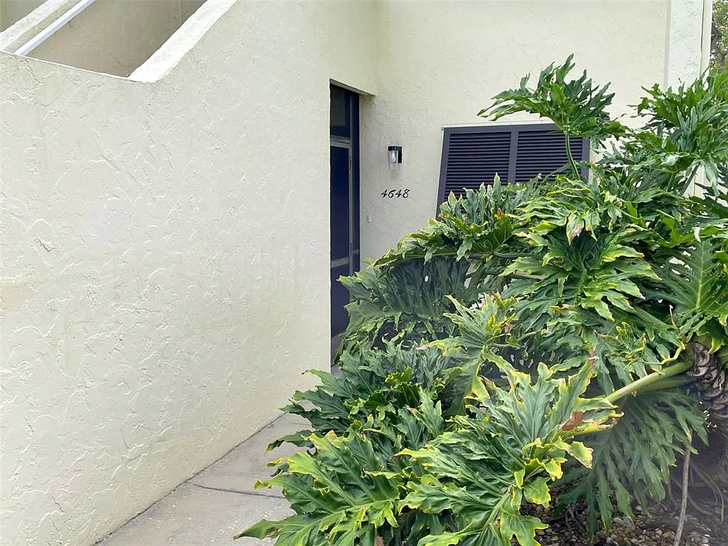 2 bed, 2.0 bath, 1108 sqft, $3,700 — Photo 2