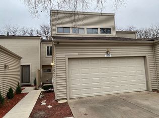 3538 Golfview Dr, Hazel Crest, IL 60429