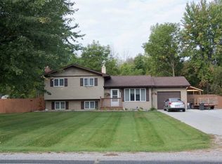 1665 N Miller Rd, Saginaw, MI 48609