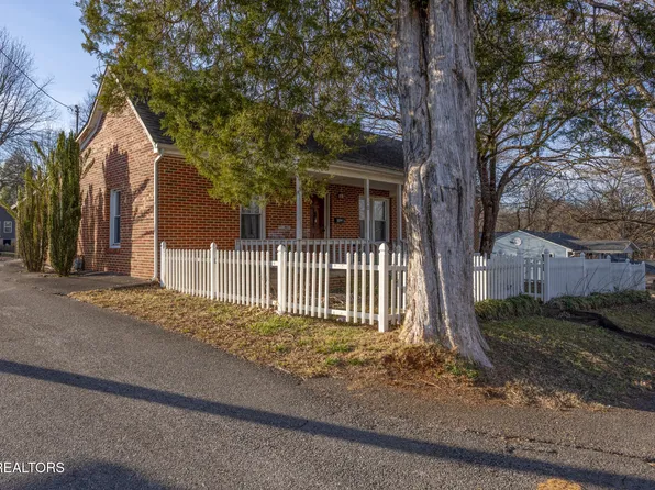 110 S Kilgore St, Athens, TN 37303